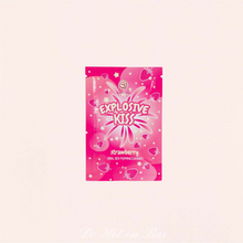 Charger l'image dans la galerie, Explosive Kiss saveur fraise est un sachet comportant plusieurs cristaux de sucres pétillants pour des préliminaires savoureux.
