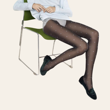 Charger l'image dans la galerie, Vente collant fantaisie à motif pois sur l'ensemble en voile 20 deniers légèrement transparent avec des petites paillettes pour femme de la marque Fiore.