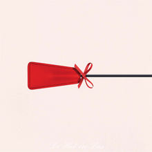 Charger l'image dans la galerie, La cravache pompon noir de la marque Sweet Caress est à petit prix.