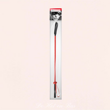 Charger l'image dans la galerie, Flexible et d'une maniabilité parfaite, vous aller pouvoir corriger votre partenaire d'un mouvement vif et précis avec cette cravache bicolore.