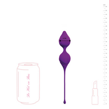 Charger l'image dans la galerie, Vente double boules de geisha en silicone doux (sans danger pour le corps) de couleur violet pour femme avec boules internes mesurant 3 cm.