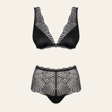 Charger l'image dans la galerie, Vous êtes à la recherche d'une lingerie sexy et raffinée ? Alors vous êtes au parfait endroit car la boutique en ligne De Hot en Bas vous propose une multitude de sous vêtements sexy et tendances de qualité fabriqués en Europe pour garantir votre satisfaction.