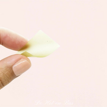 Charger l'image dans la galerie, Ces bandes de menthe fines comme du papier sont conçues pour fondre sur la langue pendant le sexe oral.