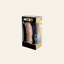 Charger l'image dans la galerie, Conçu pour les hommes, ce gode ceinture creux en silicone permet de prolonger les ébats. Son gabarit et ses nervures très marquées stimulent énormément.