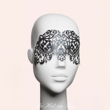 Charger l'image dans la galerie, Splendide masque très sexy en vinyle noir pour devenir une intrigue lors de soirées pimentées.