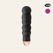 Charger l'image dans la galerie, Grâce à son traitement sans faille, le Mini Vibrator vous accompagne à tout moment pour un interlude sauvage sous la douche, dans la baignoire...