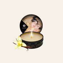 Charger l'image dans la galerie, Les petites bougies de massage de la marque Shunga sont des cosmétiques coquins de qualités approuvés par De Hot en Bas.