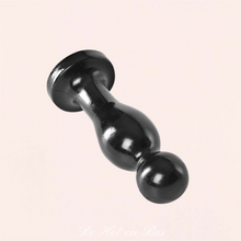 Charger l'image dans la galerie, La longueur totale est de 19 cm et le diamètre au plus large de 6 cm, le diamètre de la boule est de 5 cm.