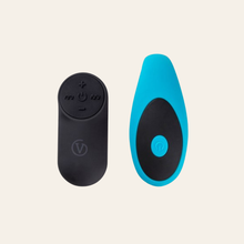 Charger l'image dans la galerie, Achat stimulateur couple Vibrator violet et noir avec télécommande de la marque Virgite, les sextoys couple Vibrator est rechargeable avec câble USB pour un rechargement optimal.