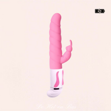 Charger l'image dans la galerie, Le sextoy rabbit Steven dispose d'ondulations sur toute la partie pénétrante et d'un petit ergot lapin vibrant qui va stimuler votre clitoris avec les deux petites oreilles toutes douces.