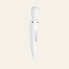 Charger l'image dans la galerie, Le wand est un stimulateur puissant pour femme de haute qualité de la marque Satisfyer.