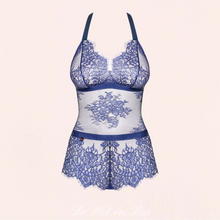 Charger l'image dans la galerie, Notre collection de lingerie Charlotte comporte ce body en dentelle transparente pour femme.