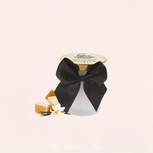 Charger l'image dans la galerie, Vente bougie de massage érotique à petit prix pour vos moments de jeux avec votre partenaire.