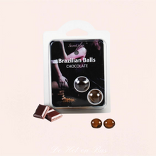 Charger l'image dans la galerie, Boules Brazilian Balls aromatisées au chocolat noir qui va dissoudre une huile de massage lubrifiante avec la chaleur de la peau.