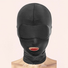 Charger l'image dans la galerie, Une cagoule BDSM avec une seule ouverture au niveau de la bouche pour que votre partenaire soit totalement sous vos ordres.