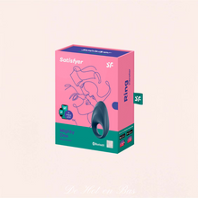 Charger l'image dans la galerie, D’un design élégant, il valorise non seulement la plus belle partie de votre anatomie, mais il caresse agréablement le clitoris de votre partenaire grâce à sa surface lisse en silicone.