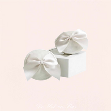 Charger l'image dans la galerie, Cache-seins adhésifs réutilisables simple à mettre de la marque Bijoux Indiscrets.