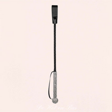 Charger l'image dans la galerie, Cravache de haute qualité pour vos moments coquins avec votre amoureux.