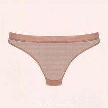 Charger l'image dans la galerie, Magnifique culotte de couleur taupe confortable de la marque Maison Close.