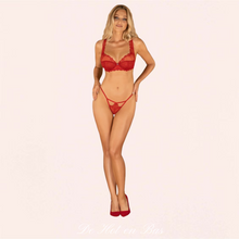 Charger l'image dans la galerie, Cet ensemble de lingerie de la collection Lonesia comporte un soutien-gorge avec bretelles larges en dentelle ainsi qu'une culotte échancré très sexy.