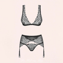 Charger l'image dans la galerie, L'ensemble noir de la collection Coralie est en dentelle fine à motifs.