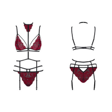 Charger l'image dans la galerie, Notre ensemble de lingerie en dentelle de couleur bordeaux est disponible sur notre site à petit prix pour être très sexy !