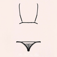 Charger l'image dans la galerie, Cet ensemble coquin se règle à l'aide de bretelles amovibles pour un ajustement parfait de votre poitrine. Elle sera mise en avant !