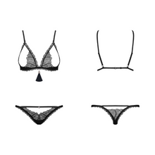 Charger l'image dans la galerie, Achat ensemble de lingerie deux pièces comportant un soutien-gorge ouvert en dentelle et un string noir assorti.