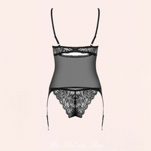 Charger l'image dans la galerie, L'ensemble de lingerie, guêpière Camille en dentelle pour femme se compose d'une guêpière et un culotte assortie.