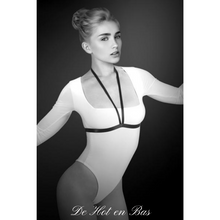 Charger l'image dans la galerie, Harnais de corps en élastique noir confortable de la collection Jessica pour femme.