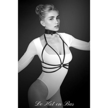 Charger l'image dans la galerie, Esclavage et lingerie sont associés dans ce joli harnais d'esclavage de la collection Bijoux pour Toi pour femme.