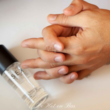 Charger l'image dans la galerie, Slow Sex est la gamme de produit cosmétique érotique de la marque Bijoux Indiscrets.