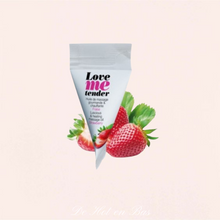 Charger l'image dans la galerie, Le berlingot de la marque Love to Love est comestible et sans paraben pour une qualité d'une huile de massage chauffante pour vos moments de massage avec votre partenaire