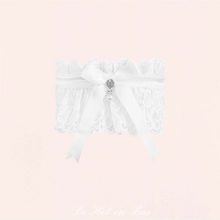 Charger l'image dans la galerie, La jarretière Amor Blanco est disponible sur notre loveshop en ligne De Hot en Bas au meilleur prix.