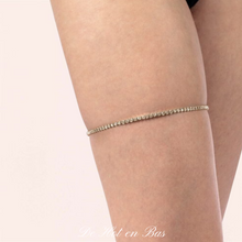Charger l'image dans la galerie, Jarretière strass doré de haute qualité pour compléter votre tenue à petit prix.
