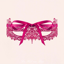 Charger l'image dans la galerie, Le masque de la marque Obsessive est disponible sur notre site en ligne.