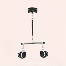 Charger l'image dans la galerie, Les menottes et collier de soumission de la marque Fetish Tentation est parfait vos moments intimes SM.