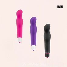 Charger l'image dans la galerie, Le mini vibromasseur ondulé dans un silicone de haute qualité de couleur noir, rose ou violet est disponible sur notre loveshop en ligne dans la catégorie Mini Vibromasseur.