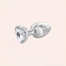 Charger l'image dans la galerie, Depuis des millénaires les sextoys existent et depuis peu, s’invitent sans tabou dans les chambres à coucher.