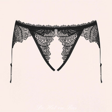 Charger l'image dans la galerie, Un porte-jarretelles très HOT pour vos soirées et journées coquines, il est idéal pour vous !