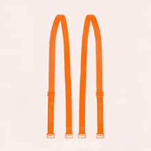 Charger l'image dans la galerie, La nudité devient électriquement joueuse entre naturalité et poésie de la peau avec la nouvelle collection au teint nue Corps à Corps de Maison Close.