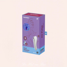 Charger l'image dans la galerie, Le stimulateur de la marque Satisfyer est délicatement disposé dans un joli coffret avec le chargeur et la notice pour une utilisation rapide et efficace de votre nouveau jouet vibrant.