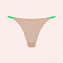 Charger l'image dans la galerie, Vente mini string de couleur chair et vert fluo pour femme de la marque Maison Close.