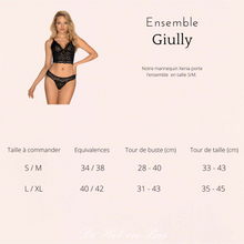 Charger l'image dans la galerie, Notre ensemble de lingerie Giully est disponible en taille S/M et L/XL sur notre site en ligne.