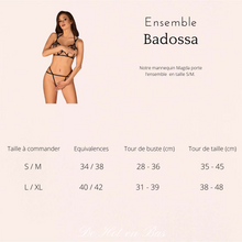 Charger l'image dans la galerie, Notre ensemble ouvert avec lanières noires de la collection Badossa est disponible en deux tailles différentes pour femme.