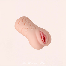 Charger l'image dans la galerie, La vaginette ou le masturbateur réaliste est une gaine dans laquelle on insère le pénis.