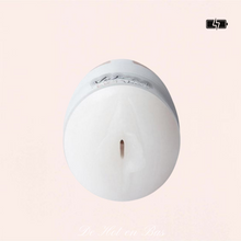 Charger l'image dans la galerie, Le masturbateur vibrant Wet Vagina représente le vagin d'une femme humide pour un plaisir masculin solitaire.