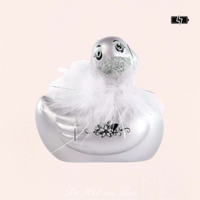 Charger l'image dans la galerie, Direction Paris la ville de l'Amour et du Plaisir ! Magnifique or, argent scintillant, noir chic et rose classique, la collection Paris I Rub My Duckie 2.0.