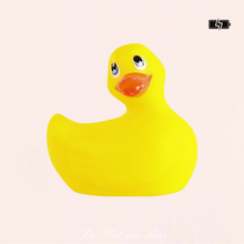 Charger l'image dans la galerie, Le canard vibrant est parfait pour votre salle de bain, dans la douche ou au bord de votre baignoire il sera votre jouet préféré.