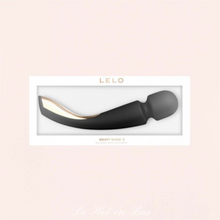 Charger l'image dans la galerie, Chic et sensuel ce wand Smart 2 de Lelo est un stimulateur puissant pour masser vos zones érogènes et tous votre corps.
